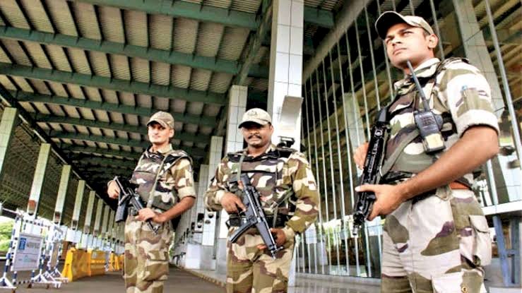 CISF Recruitment 2022: 249 पदों पर 12वीं पास करें आवेदन.... CISF की बंपर भर्तियों के लिए जल्द करें आवेदन.... जानें लास्ट डेट.... पढ़िए डिटेल.....
