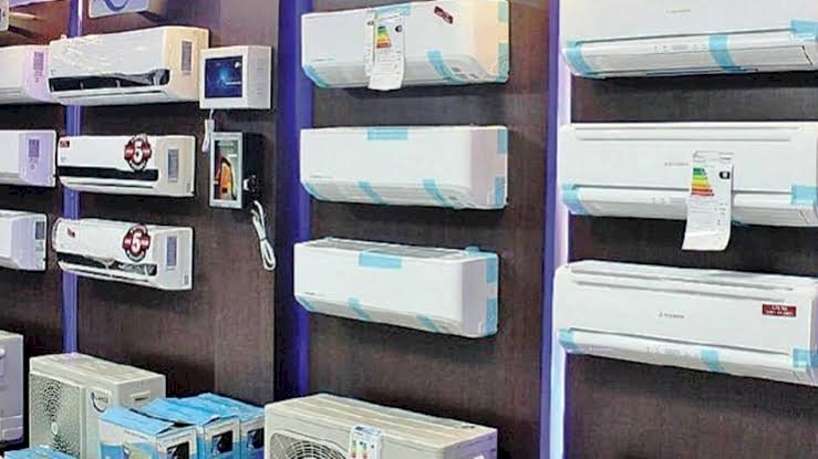 बंपर डिस्काउंट: आधी कीमत में मिल रहा 1.5 Ton AC.... टीवी-फ्रिज-वॉशिंग मशीन पर भी हजारों की छूट.... Sale में एसी, फ्रिज और टीवी पर बंपर डिस्काउंट.... देखें बेस्ट डील्स.....
