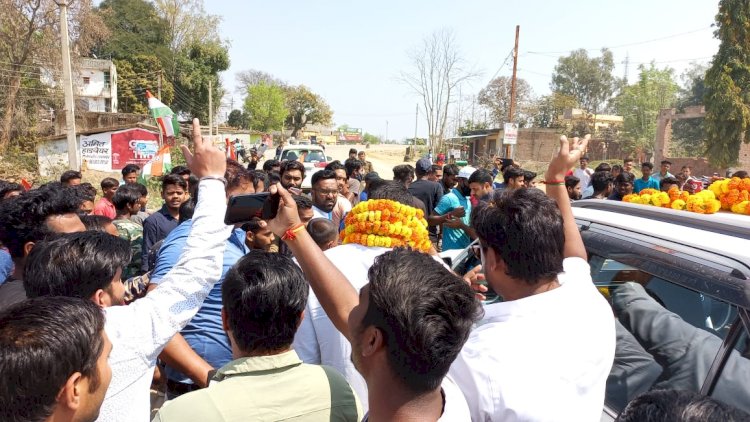भिलाई नगर युवा विधायक के आगमन पर युवा कांग्रेसियों ने किया भव्य स्वागत।