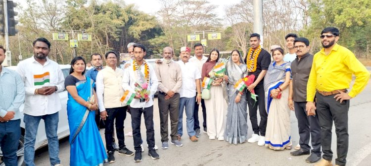 यूक्रेन से 3 और छात्र लौटे बस्तर , यूक्रेन से लौटे सभी छात्र आभार जताने ,कल दोपहर महामहिम राज्यपाल से करेंगे भेंट