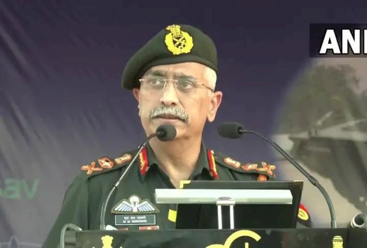 सेना प्रमुख जनरल मनोज मुकुंद नरवणे ने रूस-यूक्रेन युद्ध को लेकर अहम बयान दिए हैं, भविष्य के युद्ध हमें देश में बने हथियारों से लड़ने होंगे : आत्मनिर्भर भारत..