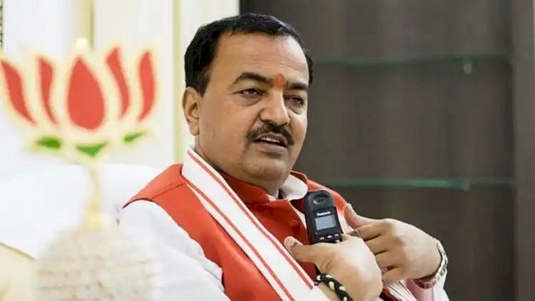बीजेपी पूर्व डीप्टी सीएम केशव प्रसाद मौर्या चुनाव हार जाने के कारण सरकारी आवास को खाली करने की तैयारी मे है।