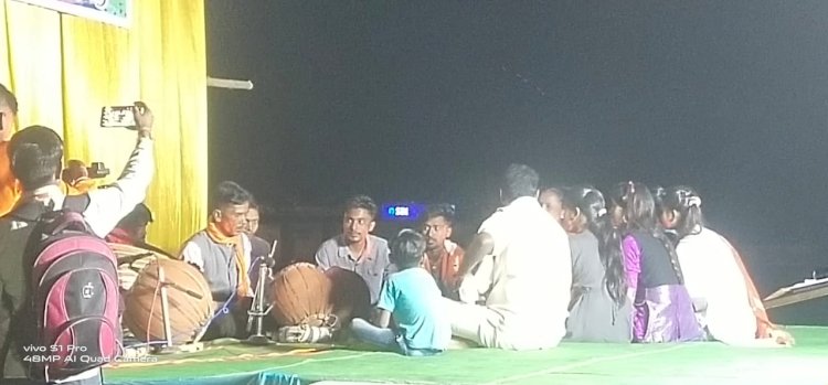 बीती रात फाग गीत महात्सव में झूमे बाँकीमोंगरा वासी,भव्य रूप से हुआ शानदार आयोजन,समिति द्वारा किया गया अनूठा प्रयास,पढ़े पूरी जानकरी......