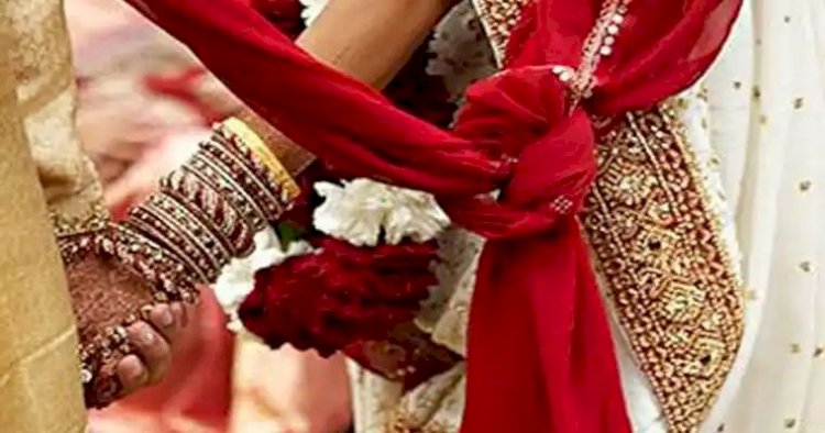 ( traditions and Myth): यहां शादी के बाद होती है, प्राईवेट पार्ट की पूजा, दूल्हे व बरातियो का स्वागत गालियां देकर किया जाता है।
