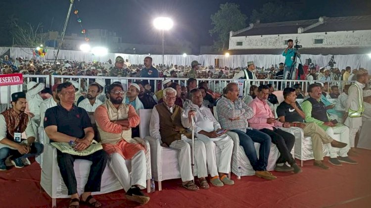 जनता कांग्रेस छत्तीसगढ़ जे के बस्तर जिला अध्यक्ष नवनीत चांद व सर्व समाज ,अन्य पार्टी के पदाधिकारियों द्वारा सैयदी हाशिम अली गिलानी जी का बस्तर आगमन पर हार्दिक अभिनंदन एवं स्वागत किया गया (जय बस्तर)