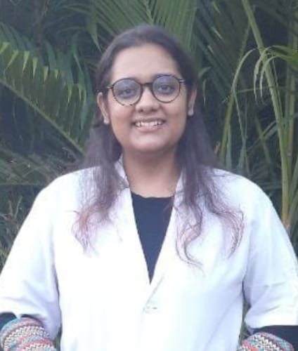 CG BEMETARA:साजा क्षेत्र की एक और बिटिया ने क्षेत्र का गौरव बढ़ाया...केवतरा निवासी राजेन्द्र ठाकुर की बेटी ने इस वर्ष बी एन वाय एस (योग एवं प्राकृतिक चिकित्सा)की पढ़ाई पूर्ण कर ली चौथे एवं अंतिम .वर्ष में  अच्छे अंकों के साथ परीक्षा उत्तीर्ण कर ली है