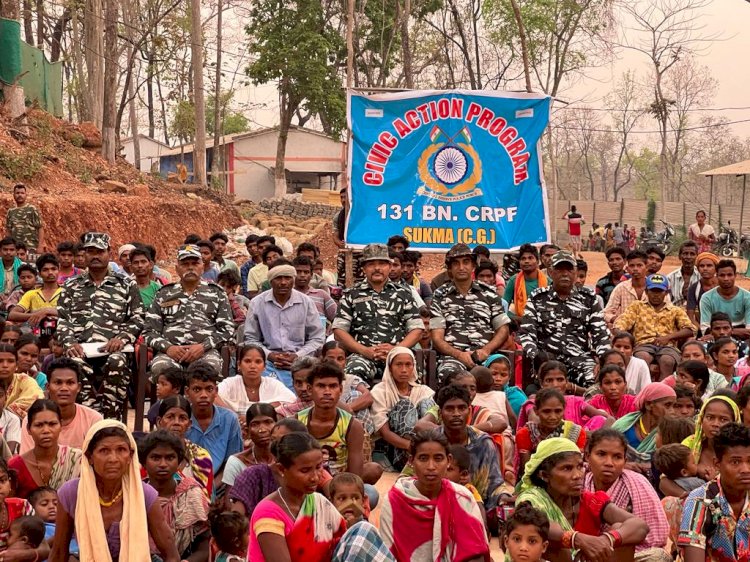 अब ग्रामीणों और सुरक्षाबल के बीच विश्वास और  आपसी सौहार्द स्थापित होने लगा है सीआरपीएफ 131 वीं वाहिनी द्वारा अयोजित सिविक एक्शन प्रोग्राम के बाद रात्रिभोज में सैकड़ों ग्रामीणों ने बढ़ चढ़ कर हिस्सा लिया