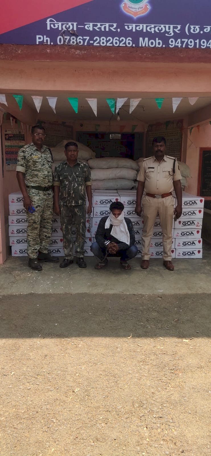 अवैध शराब परिवहन पर बस्तर पुलिस की बडी कार्यवाही, 200 पेटी गोवा व्हीस्की बरामद