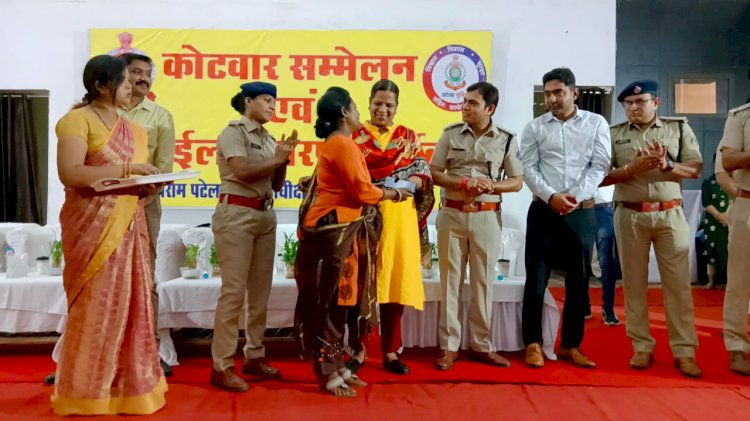 गुम मोबाइल वापस पाकर चेहरे पर लौटी खुशी, कोरबा पुलिस ने 111 गुम मोबाइल किए वापस, गुम मोबाइल का कीमत करीब 20 लाख रुपए