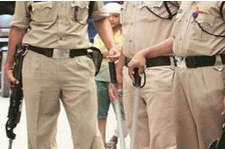 Hanuman Janmotsav 2022: म.प्र पुलिस महानिदेशक(डीजीपी) सुधीर सक्सेना,पूर्व के घटना को देखते हुए पूरे म.प्र मे अलर्ट जारी करते हुए निगरानी की कमान खुद संभाल ली है.