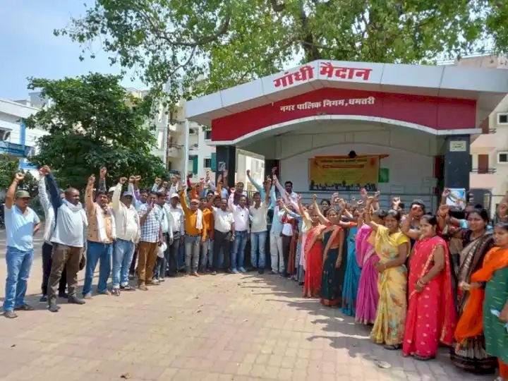 छ.ग धमतरी न्युज: 15 लाख मनरेगा मजदूरों के हाथ खाली, हड़ताल से मजदूरों को हर रोज 30 करोड़ रुपये के मजदूरी का नुकसान.