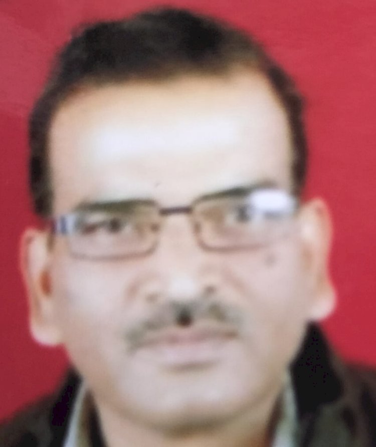 कार्यक्रम का संचालन रायपुर जिला शतरंज संघ के सचिव नवीन शुक्ला द्वारा किया गया
