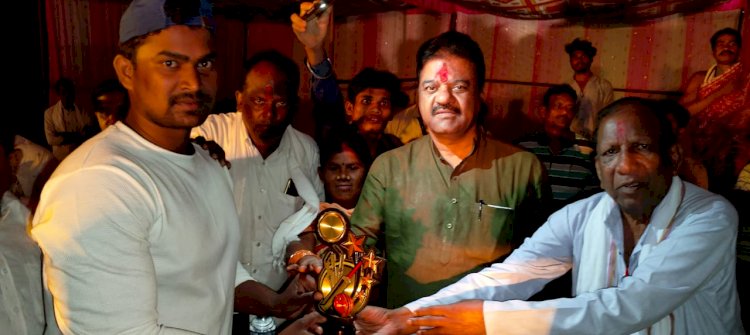 खूंटपदर खेल मेला में सम्मिलित हुए विधायक जगदलपुर एवं संसदीय सचिव रेखचंद जैन
