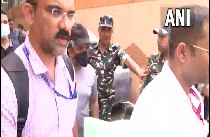 NIA Raid on D Company: मुंबई में आज दाऊद इब्राहिम गैंग पर एनआईए ने बड़ी कार्रवाई की है.