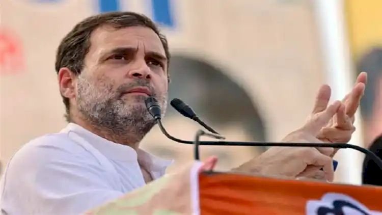 2 अक्टूबर को, कांग्रेस नेता राहुल गांधी लोगों के साथ संबंध स्थापित करने के लिए कश्मीर से कन्याकुमारी तक 'भारत जोड़ो यात्रा' नामक एक राष्ट्रव्यापी अभियान शुरू करेंगे.