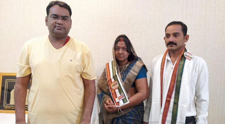 CG:बेमेतरा जिले के नवागढ़ विधायक व संसदीय सचिव गुरूदयाल सिंह बंजारे के नेतृत्व में एक दिन पहले कांग्रेस प्रवेश और आज बन गई जनपद पंचायत अध्यक्ष