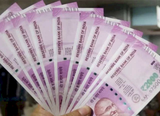 DA Hike: कर्मचारियों के लिए Good News महंगाई भत्ते में फिर होगा बंपर इजाफा, जानिए कब और कितने रुपये बढ़ेंगे?
