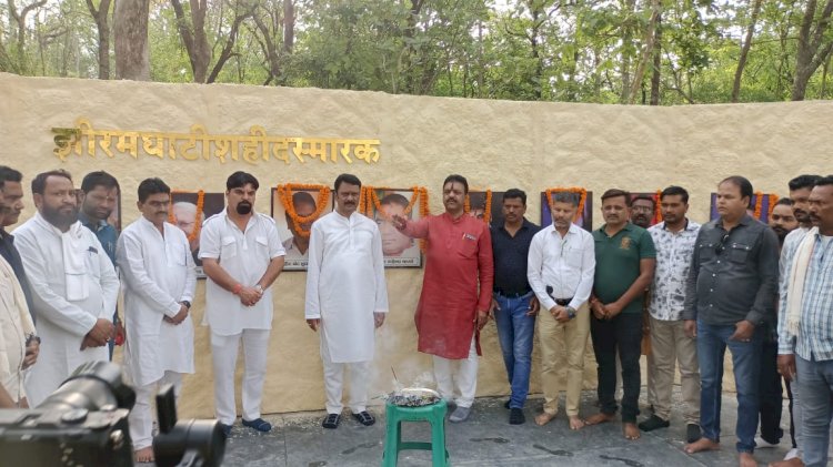संसदीय सचिव, विधायक,क्रेडा चेयरमैन एवं जिलाध्यक्ष सहित कांग्रेस नेताओं ने झीरम पहुंच दी शहीदों को श्रद्धांजलि