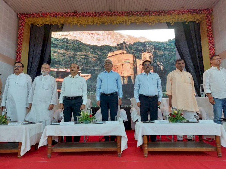 कामगार, प्रबंधन, श्रमिक संगठन सभी एक मंच पर - समन्वय से सधेगा लक्ष्य - गेवरा क्षेत्र में प्रथम समन्वय सम्मेलन जारी...