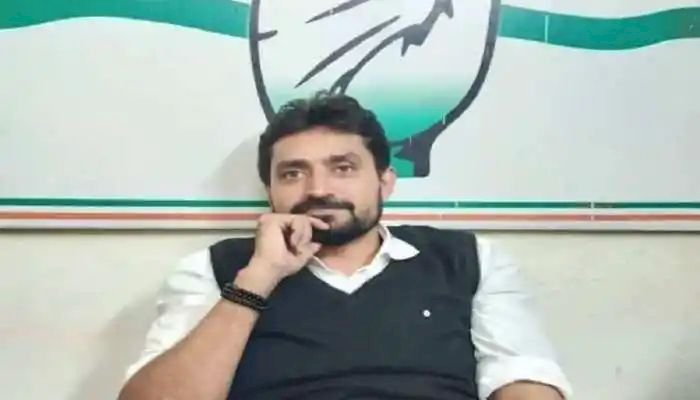 लखनऊ यूपी: कांग्रेस से इस्तीफा देने के बाद जीशान हैदर पार्टी पर लगातार हमले कर रहे हैं.. राज्यसभा चुनाव के बाद करेंगे खुलासे.