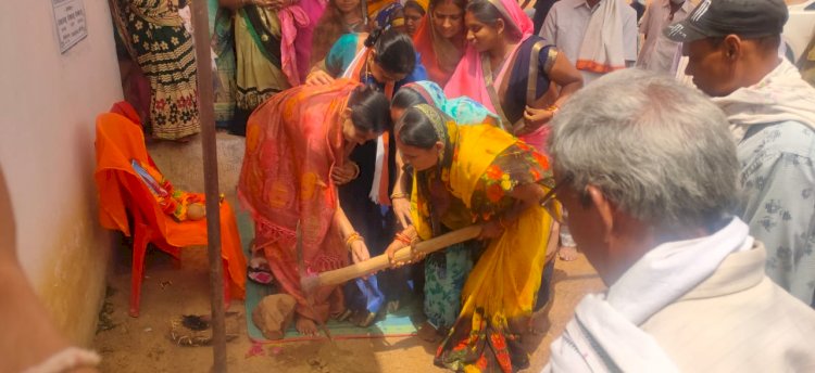 आहता निर्माण कार्य कर्मा साहू समाज सलोनी का भूमिपूजन किया -विधायक डाॅ लक्ष्मी ध्रुव
