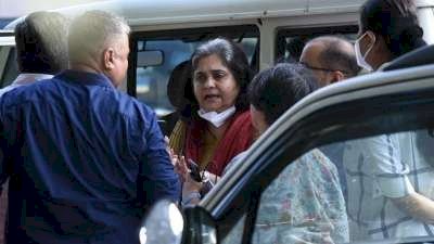 तीस्ता सीतलवाड़ को गुजरात पुलिस ने किया गिरफ्तार, सुप्रीम कोर्ट ने बताई थी जांच की जरूरत.
