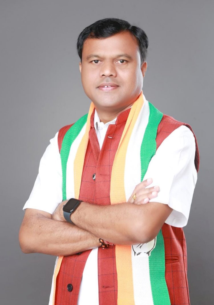 बस्तर के दीपक को मिली राष्ट्रीय स्तर के पद की जिम्मेदारी बनाये गए आदिवासी कांग्रेस के राष्ट्रीय उपाध्यक्ष..