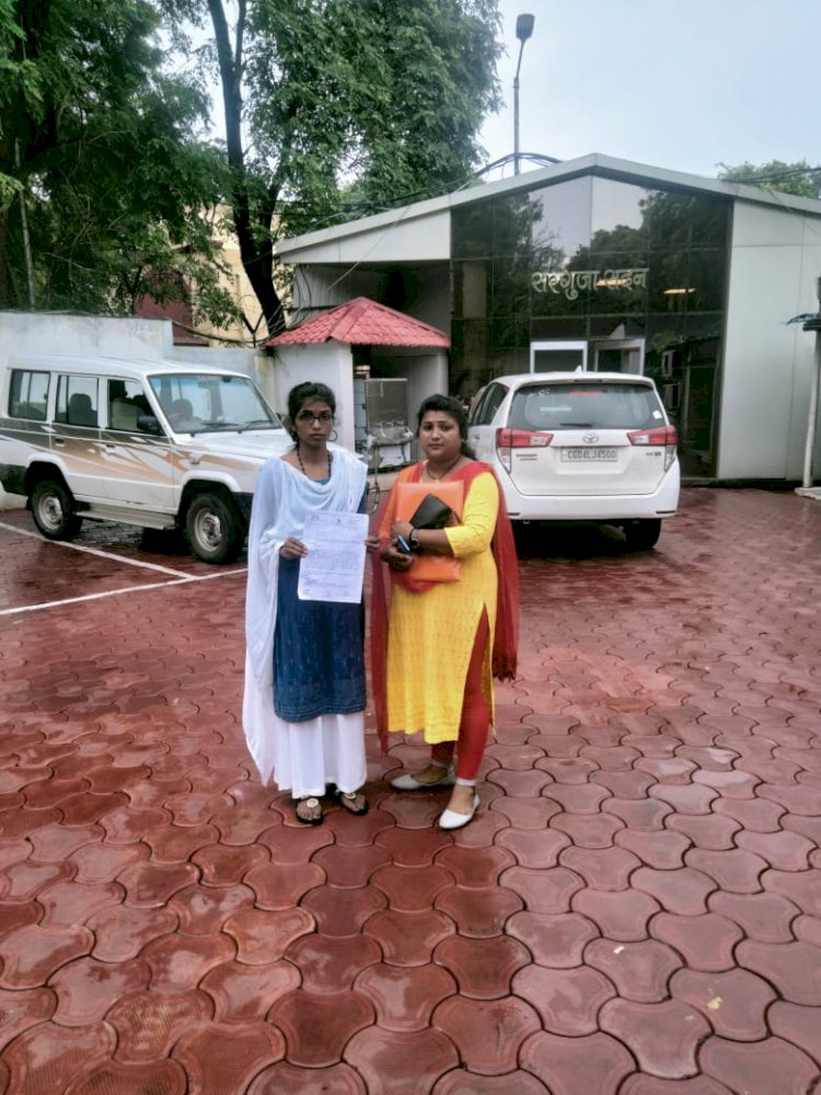 ऐसे विश्वविद्यालय के ऊपर कड़ी से कड़ी कार्यवाही के लिए छत्तीसगढ़ के नर्सिंग के प्रदेश अध्यक्ष योगेंद्र देवांगन ने स्वास्थ्य मंत्री जी को आज ज्ञापन दिया