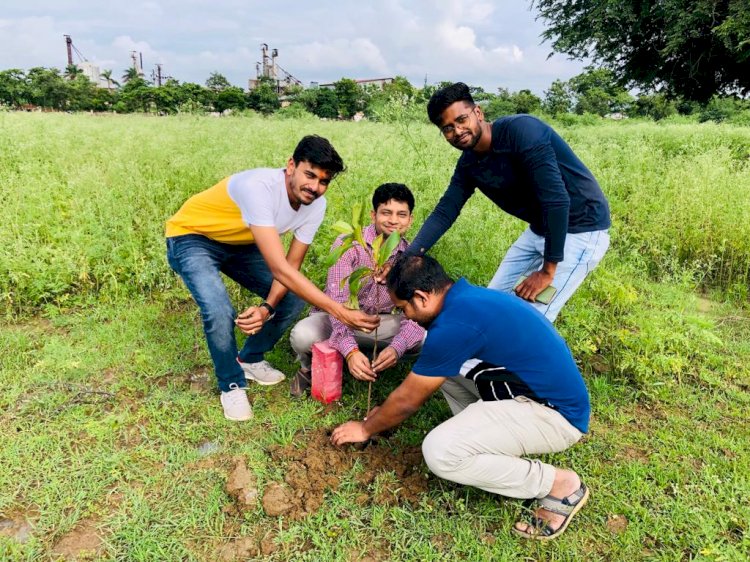 जन्मदिन विशेष : युवा मित्र मंडली ने रोहन परिहार के जन्मदिन में किया पौधरोपण, पर्यावरण संरक्षण का दिया संदेश…
