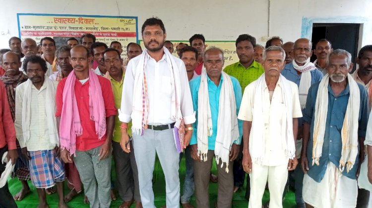 किसान संघर्ष संघ दक्षिण मगरलोड के मुलगांव धान खरीदी केंद्र के अंतर्गत 15 गांव के किसान प्रतिनिधियों का बैठक संपन्न- मांगों को लेकर मुख्यमंत्री से करेंगे मुलाकात