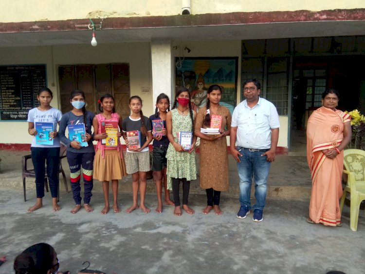 नगरी एसडीएम कौशिक द्वारा छात्रावास के बालिकाओं को शैक्षणिक प्रोत्साहन दिया गया....