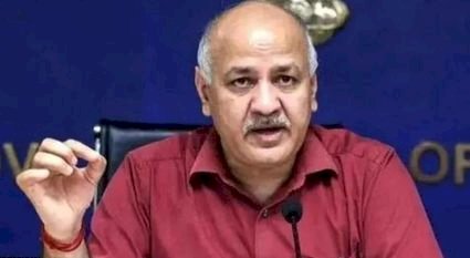आम आदमी पार्टी के नेता व दिल्ली के उपमुख्यमंत्री मनीष सिसोदिया पर CBI ने मारा छापा; 3 बिंदुओं में जानिए उनके खिलाफ आरोप.