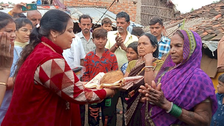 CG:बेमेतरा जिले के साजा ब्लाक क्षेत्र चुहका के निडर बालक सीताराम को वत्सला फाऊंडेशन बेमेतरा ने बाल साहसी पुरस्कार से सम्मानित किया