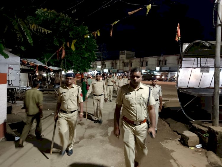CG अनिश्चितकालीन हड़ताल BREAKING: कर्मचारियों के हड़ताल के मद्देनजर बढ़ाई गई सुरक्षा व्यवस्था... पुलिस की तगड़ी चाक-चौबंद व्यवस्था... जिलों से मंगाए गए बल... 3 IPS, 16 ASP और 21 DSP संभालेंगे कमान... देखें लिस्ट....