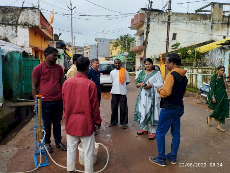 डेंगू के रोकथाम के लिए जिला प्रशासन, नगर निगम और स्वास्थ्य विभाग द्वारा लगातार शहर के सभी 48 वार्डों में दवा का छिड़काव किया गया