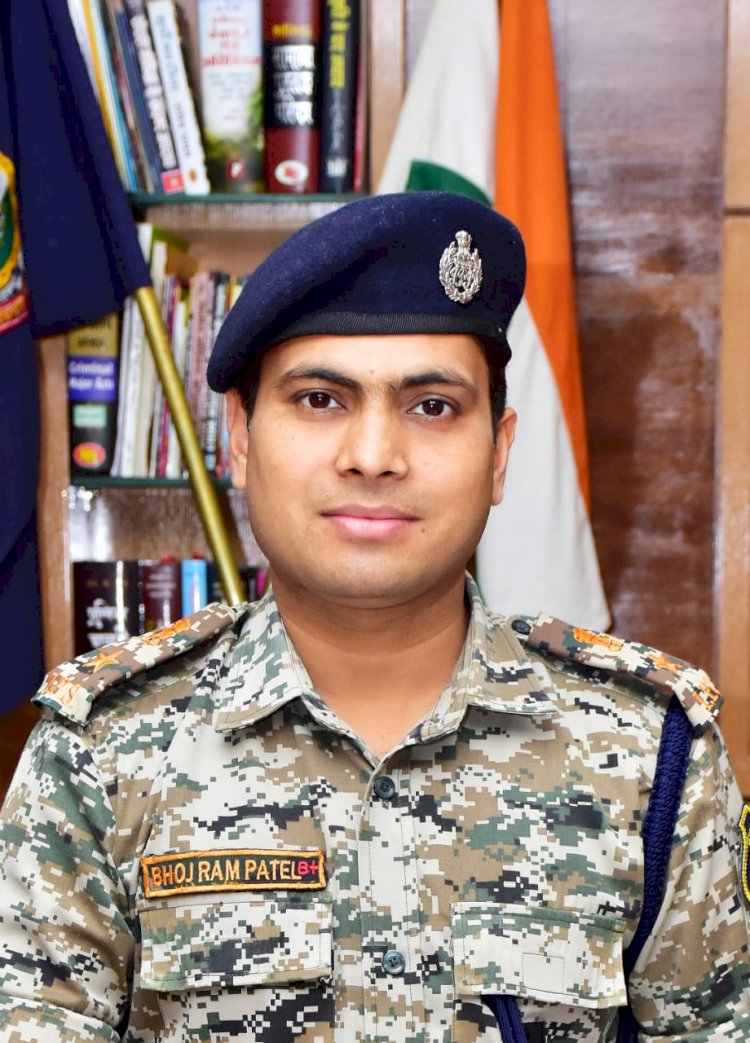 महासमुंद पुलिस अधीक्षक श्री भोजराम पटेल(भा.पु.से)का जिले में शांति व्यवस्था बनाए रखने हेतु विशेष अभियान