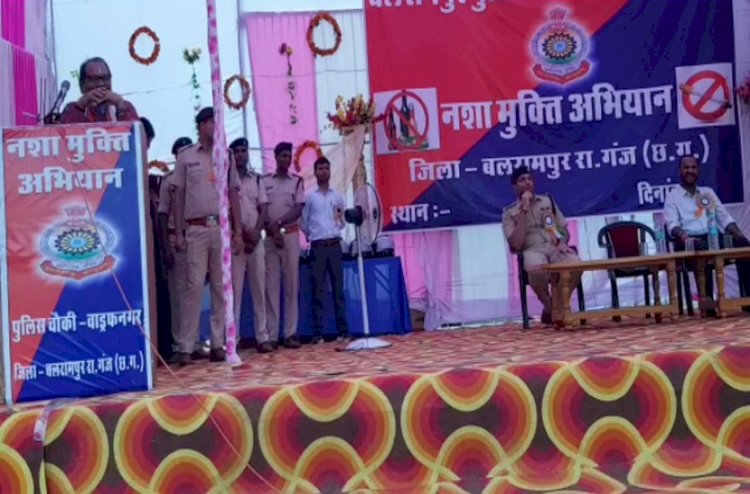 CG VIDEO: शिक्षा मंत्री बोले- 'डी' मतलब दारू, एक बार में गट-गट मत पीएं, धीरे-धीरे पिएं; सुनकर मुस्कुराने लगे मंच पर बैठे कलेक्टर-एसपी…बताया शराब पीने का सही तरीका, देंखे Video…