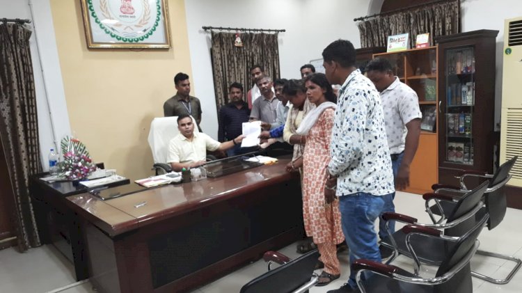 CG हड़ताल खत्म ब्रेकिंग: अनियमित कर्मचारियों की हड़ताल खत्म... आंदोलन किया स्थगित... संभाग आयुक्त को छत्तीसगढ़ संयुक्त अनियमित कर्मचारी महासंघ ने चार सूत्रीय मांगों को लेकर सौंपा ज्ञापन.....
