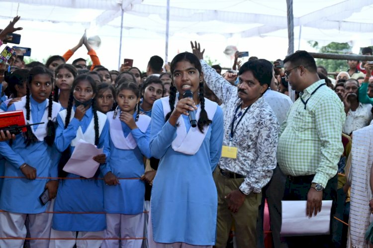 CG- प्रिंसिपल सस्पेंड: मुख्यमंत्री भूपेश ने प्राचार्या को निलंबित करने के दिए निर्देश... छात्रा की शिकायत पर हुई कार्रवाई... जानें मामला....