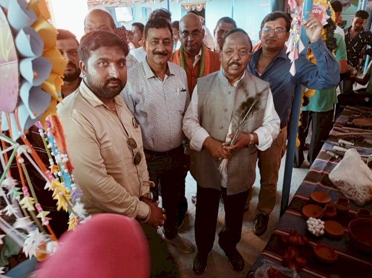 पूर्व राज्य सभा सांसद राम विचार नेताम के उपस्थिति में  आत्म निर्भर भारत के तहत  लोकल फार वोकल भाजपा का सेवा पखवाड़ा  कार्यक्रम संपन्न