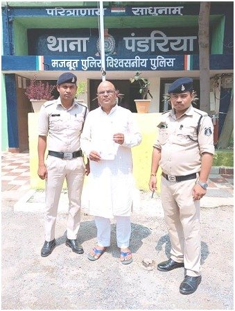 08 साल से पुलिस को चकमा दे कर फरार चल रहे स्थायी वारंटी को पंडरिया पुलिस ने धर दबोचा।