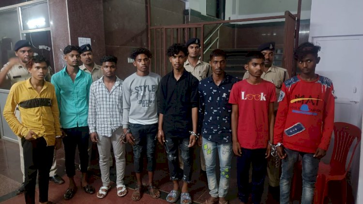 CG- दशहरा के दिन हत्या: 1 कत्ल के 8 खूनी किरदार... आरोपियों ने शातिराना अंदाज में रची साजिश... मर्डर को दिया सड़क हादसे का रूप... ऐसे हुआ खुलासा... 8 गिरफ्तार... पढ़िए चौंकाने वाला अपराध.....