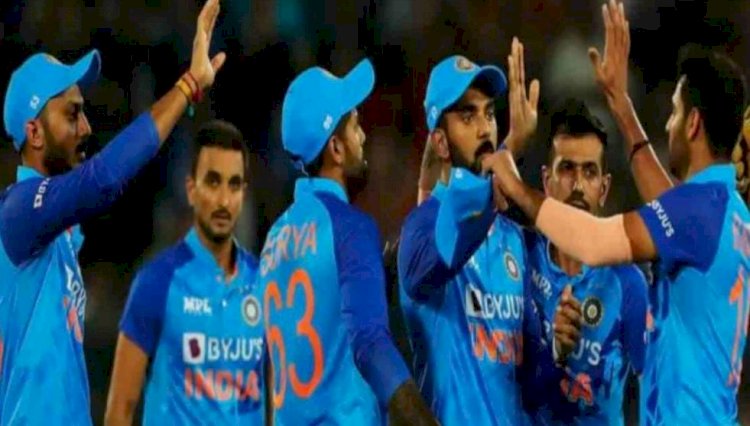 भारत और दक्षिण अफ्रीका के बीच दूसरा वनडे आज भारतीय टीम जीत दर्ज कर सीरीज में वापसी करना चाहेगी वही पहले वनडे में मिली जीत की लय को बरकरार रखना चाहेगी अफ्रीकी टीम पढे पुरी खबर