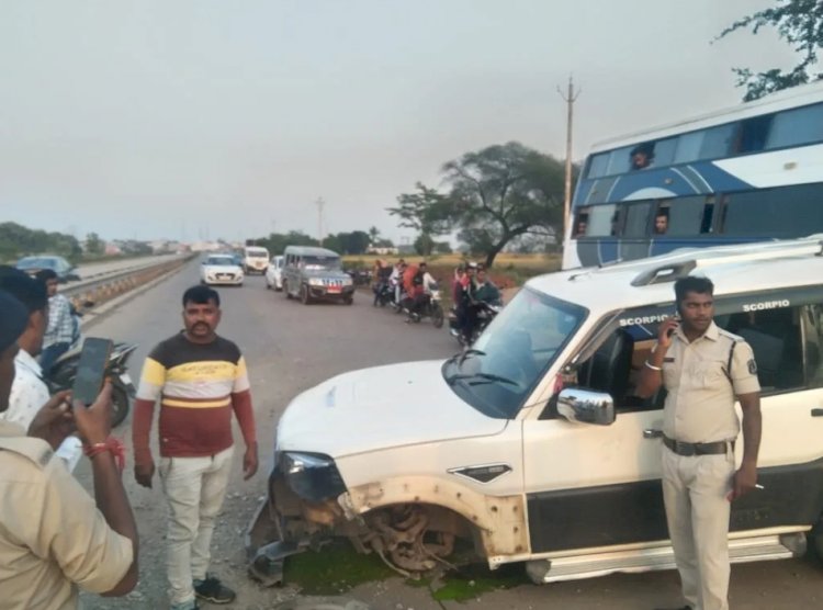 CG ब्रेकिंग - BJP प्रदेश अध्यक्ष की फॉलो गाड़ी हाइवे में दुर्घनाग्रस्त...चपेट में आने से बाइक सवार..महिला की मौत....दो जवान भी घायल