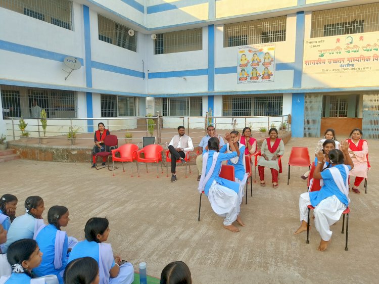 CG:देवरबीजा में संचालित स्वामी आत्मानंद उत्कृष्ट हिंदी माध्यम विद्यालय में मनाया गया बाल दिवस...राहुल टिकरिया सभापति जिला पंचायत बेमेतरा रहे उपस्थित