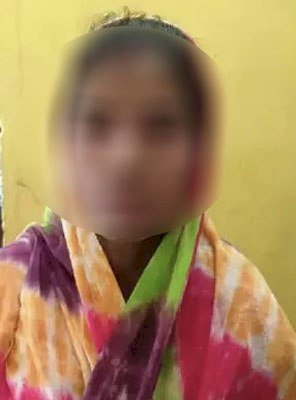 CG पति की प्रेमिका को महिला ने मार डाला: पति की बेवफाई से तंग पत्नी ने घर घुसकर प्रेमिका को चाकू से गोदा, हत्या कर खुद पहुंची थाने...फिर जो हुआ…
