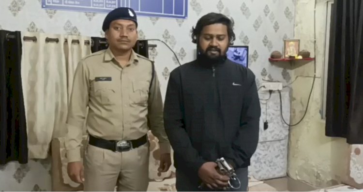 CG में करोड़ों की ठगी : बंटी बबली की जोड़ी ने रिटायर्ड PHE विभाग के कर्मी को लगायी करोड़ों का चपत…फिर हुआ ये…जाने पूरा मामला…