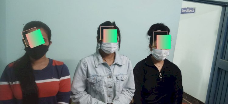 Chhattisgarh Sex Racket: उज्बेकिस्तान की कॉलगर्ल सहित 3 लड़कियां रायपुर के फाइव स्टार होटल में आपत्तिजनक हालत में पकड़ाई….मांग अनुसार उपलब्ध होती थी कॉल गर्ल्स….हाईप्रोफाइल सेक्स रैकेट का हुआ खुलासा….