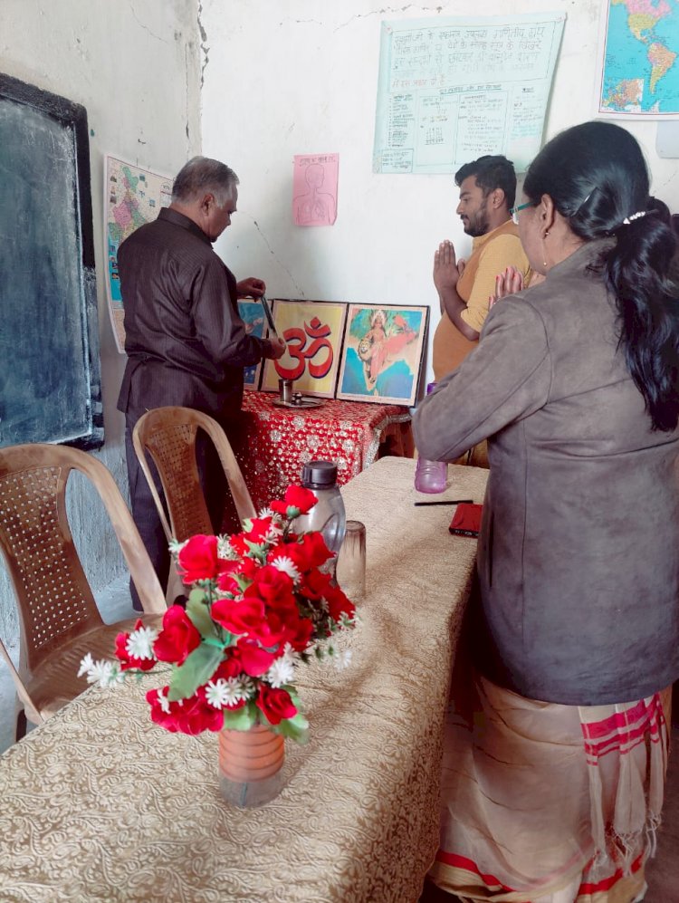 सरस्वती शिशु मंदिर लखनपुर मैं भूतपूर्व छात्रों का समेलन किया एवम गणित दिवस का उत्सव मनाया
