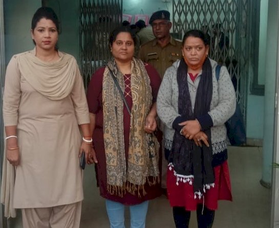CG- 2 फर्जी महिला अफसर गिरफ्तार: मुफ्त का नाश्ता करने सहेलियों का कारनामा... खुद को फूड ऑफिसर बताकर पहुंची रेस्टोरेंट... छापे का डर दिखाकर खाती थीं पकवान... रकम भी ऐंठी... फिर जो हुआ....
